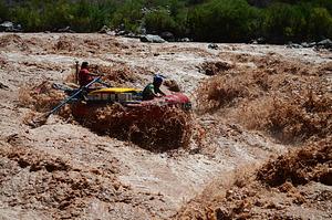 Entering the V wave in Lava Falls
