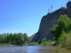 cliffs along the lower Verde